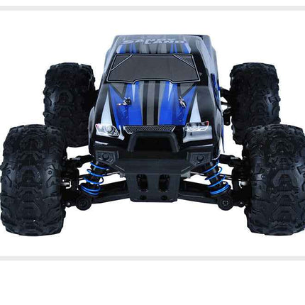 Off-road RC pickup vehicle