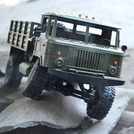 Off-road RC truck toy with 4WD military style electric dragon model for kids
