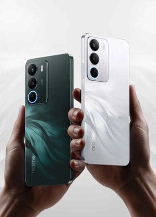 REALME C71 8GB/256GB smartphone with 6.67" HD+ display, 120 Hz refresh rate, 50 MP AI camera, 6300 mAh battery, and 45W SuperVOOC charging, running Android 15, perfect for multimedia and daily use.