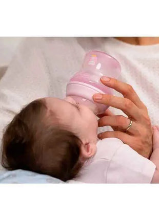 Chicco NaturalFeeling Baby Bottle 150ml (0m+) with normal flow, made of soft silicone, featuring an anti-colic double valve for reduced air intake, ideal for alternating between breast and bottle feeding.