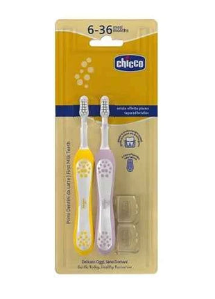 Chicco Yellow + Purple Toothbrush 6-36M, orthodontic design for infants promoting early dental hygiene with soft bristles, ideal for kids from the first months of life.