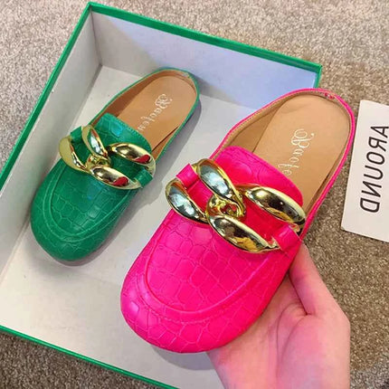 Pantofola da donna estiva tacchi bassi scivoli Casual infradito punta tonda nuovo arrivo Brand Design catena d'oro chiusa Slip On scarpe Mulles
