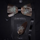 JEMYGINS Papillon con Piume Naturali Fatto a Mano - Set con Spilla Regalo