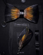JEMYGINS Papillon con Piume Naturali Fatto a Mano - Set con Spilla Regalo