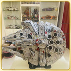 Millennium Falcon Stand