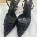 Black / 35