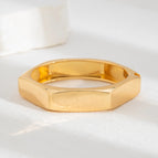 01 Gold Bracelet 2566