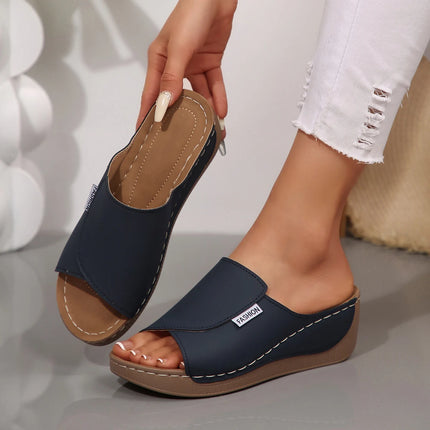 Pantofole estive con plateau morbido Donna 2025 Moda Peep Toe Zeppe Infradito Donna Scarpe da spiaggia casual con tacco medio leggero