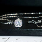 Collana con ciondolo da donna Huitan color argento, a forma di cuscino, accessori per feste di matrimonio, gioielli alla moda con zirconi cubici brillanti intarsiati