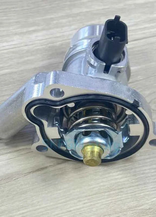 55593034 25200455 Gruppo alloggiamento termostato liquido di raffreddamento motore in alluminio per Chevy Chevrolet Trax Buick Encore 1.4L 2011-2020