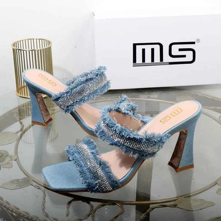 Pantofole da donna in denim 2025 nuove pantofole da donna con strass in peluche con tacco a spillo da donna moda outdoor Scarpe da donna eleganti di lusso