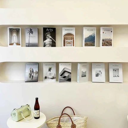 Nuovi libri finti di lusso per la decorazione Libro di simulazione creativa di moda Ornamento da tavolo Libri da tavolino Decorazioni per la casa
