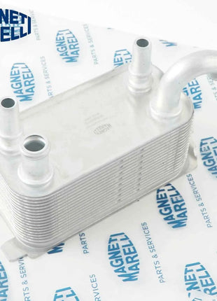 LR002916 C2S50636 Radiatore Olio Trasmissione Automatica di Alta Qualità per Volvo Ford per Land Rover LR2 Evoque Jaguar 6G917A095AD