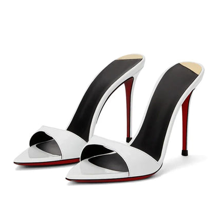 Nuove scarpe col tacco alto da donna con suola nera rossa a punta, sandali col tacco alto con un temperamento di nicchia, indossate da mezze pantofole