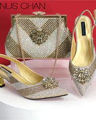 Nuovi arrivi Design speciale colore argento scarpe da donna africane e Set di borse décolleté a punta per la festa di nozze