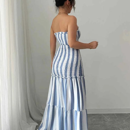 Abito Elegante a Righe con Spalle Scoperte e Gonna Arricciata con Dettaglio Intrecciato Frontale per Donna