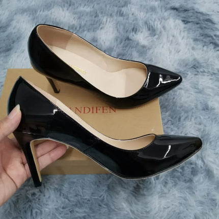 Décolleté da donna di grandi dimensioni Tacchi alti classici a punta Tacchi a spillo sexy da 9 cm Scarpe da festa di nozze rosse da donna eleganti e confortevoli