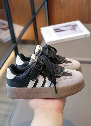 Nuova primavera nuove scarpe da ragazza sneakers da ragazzo traspiranti moda casual scarpe sportive per bambini scarpe da tavolo per bambini grandi da 3 a 12 anni
