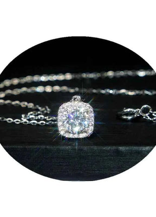 Collana con ciondolo da donna Huitan color argento, a forma di cuscino, accessori per feste di matrimonio, gioielli alla moda con zirconi cubici brillanti intarsiati