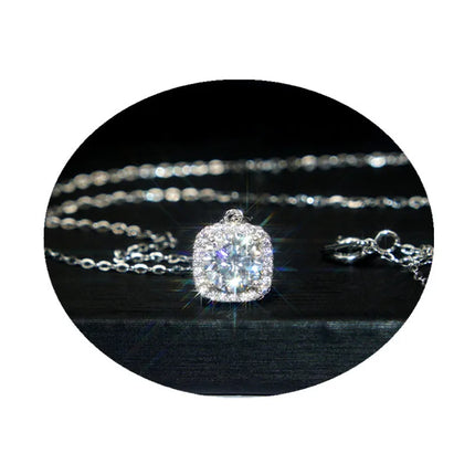 Collana con ciondolo da donna Huitan color argento, a forma di cuscino, accessori per feste di matrimonio, gioielli alla moda con zirconi cubici brillanti intarsiati
