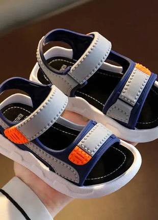 2023 Sandali in pelle per ragazzi estivi per bambini Scarpe per bambini Scarpe da spiaggia piatte per bambini Sport Sandali per bambini casual morbidi antiscivolo