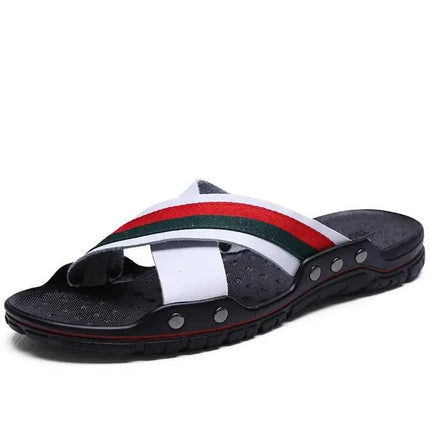 Pantofole da uomo estive di marca Scarpe da acqua da spiaggia con cinturino incrociato in pelle di moda Pantofole da uomo di alta qualità di grandi dimensioni 38-47
