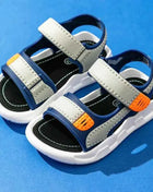 2023 Sandali in pelle per ragazzi estivi per bambini Scarpe per bambini Scarpe da spiaggia piatte per bambini Sport Sandali per bambini casual morbidi antiscivolo