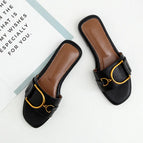01 Black / 37