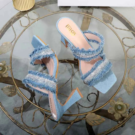 Pantofole da donna in denim 2025 nuove pantofole da donna con strass in peluche con tacco a spillo da donna moda outdoor Scarpe da donna eleganti di lusso