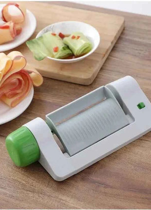 Vegetables Fruit Manual Slicers Multi-Function Safety Round Sheet Peeler Potato Apple Peeler Corer Gadget Kitchen Accessories