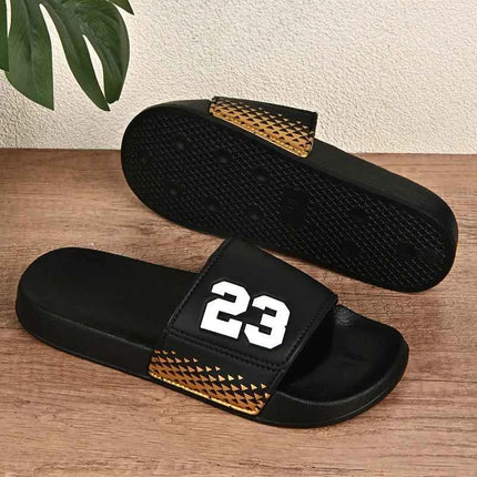 Scarpe da uomo Estate Nuovi uomini Pantofole sportive casual da uomo Indossano sandali da interno con suola morbida in EVA Infradito da uomo Pantofole comode