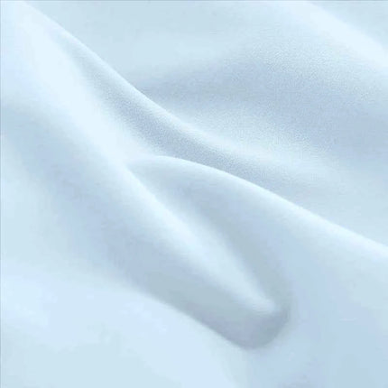 Abito da sera su misura bianco con spalle scoperte, a maniche lunghe, in organza, lunghezza al pavimento, linea ad A, modello 2026