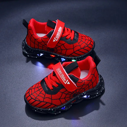 Primavera Autunno Ragazzi Spiderman Mesh Scarpe sportive traspiranti Disney LED Sneakers per bambini Scarpe casual per bambini Scarpe leggere per 0-6 anni