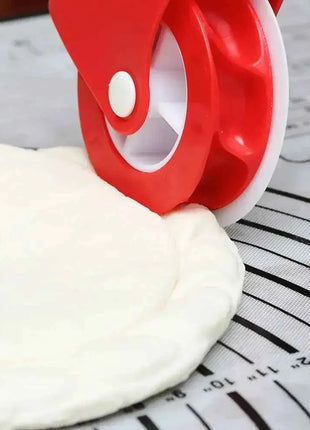 Pizza Cutter Roller Knife Plastic Manual Twist Wheel Baking Tool Kitchen Pasta Cutting Wheel Roller Home Pasta Cutter