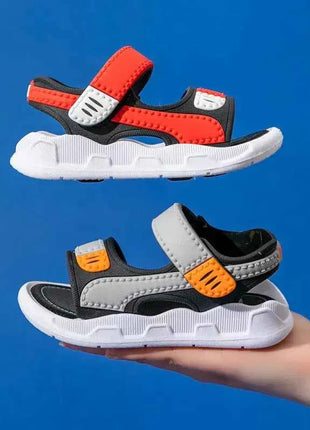 2023 Sandali in pelle per ragazzi estivi per bambini Scarpe per bambini Scarpe da spiaggia piatte per bambini Sport Sandali per bambini casual morbidi antiscivolo