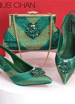Nuovi arrivi Design speciale colore argento scarpe da donna africane e Set di borse décolleté a punta per la festa di nozze