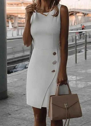 Abito corto da donna bianco elegante con bretelle con scollo tondo e gonna sexy aderente che abbraccia i fianchi Mini abito con bottoni a nastro puro Nuovo