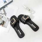 02 Black / 39