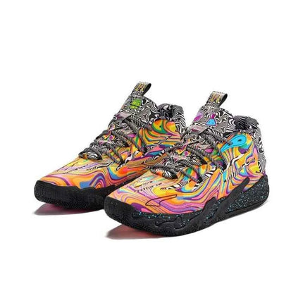 Puma MB.03 Scarpe da Basket Comode, Antiscivolo e Resistenti con Punta Arrotondata (Unisex) in Nero, Rosso e Giallo 379330-01