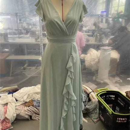 Abito lungo da donna elegante in tinta unita con volant senza maniche sexy con scollo a V Abiti lunghi da sera per feste da donna bohémien alla moda