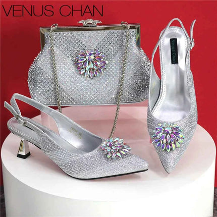 Nuovi arrivi Design speciale colore argento scarpe da donna africane e Set di borse décolleté a punta per la festa di nozze