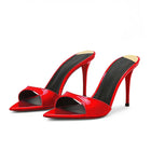 Nuove scarpe col tacco alto da donna con suola nera rossa a punta, sandali col tacco alto con un temperamento di nicchia, indossate da mezze pantofole