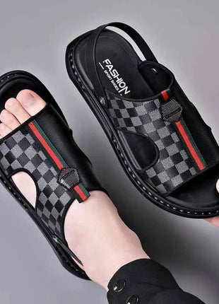 Sandali con fondo morbido casual da uomo 2023 Nuovo stile estivo a due usi in vera pelle traspirante antiscivolo Abbigliamento esterno alla moda