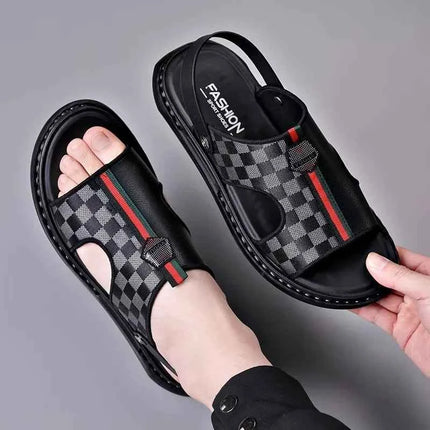 Sandali con fondo morbido casual da uomo 2023 Nuovo stile estivo a due usi in vera pelle traspirante antiscivolo Abbigliamento esterno alla moda