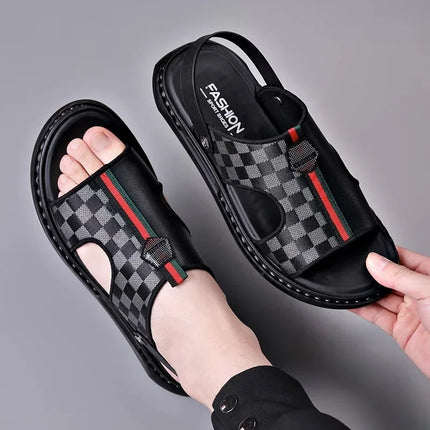 Sandali con fondo morbido casual da uomo 2023 Nuovo stile estivo a due usi in vera pelle traspirante antiscivolo Abbigliamento esterno alla moda