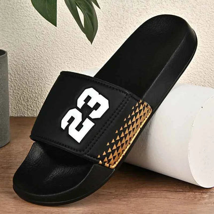 Scarpe da uomo Estate Nuovi uomini Pantofole sportive casual da uomo Indossano sandali da interno con suola morbida in EVA Infradito da uomo Pantofole comode