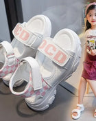 Sandali per bambini Ragazze Estate 2025 nuova moda scarpe da spiaggia per ragazze con suola morbida CuHK sandali sportivi antiscivolo per bambini