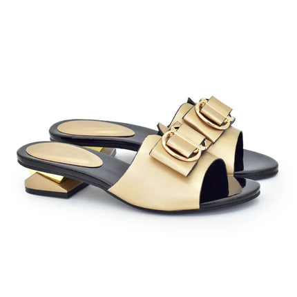 Pantofole estive stile italiano stile dolce per la festa di nozze reali sandali con cinturino alla caviglia scarpe da sposa da donna con strass eleganti