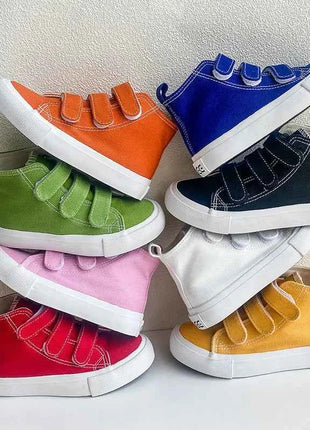 Autunno bambini scarpe di tela alte ragazzi Triple ganci Design Sneakers ragazze colore caramella scarpe Casual scarpe da scuola per bambini