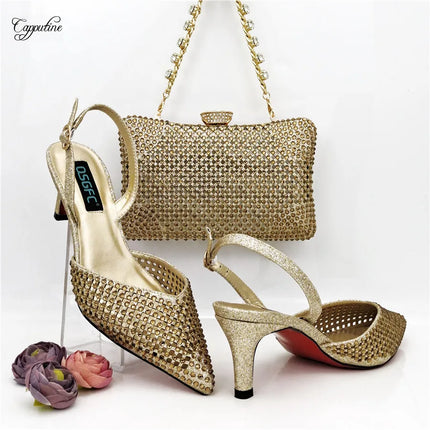 Set di scarpe e borsa verdi da donna, sandali africani di lusso con punta a punta e borsetta, scarpe con tacco da donna, pochette, escarpins femme QSL071